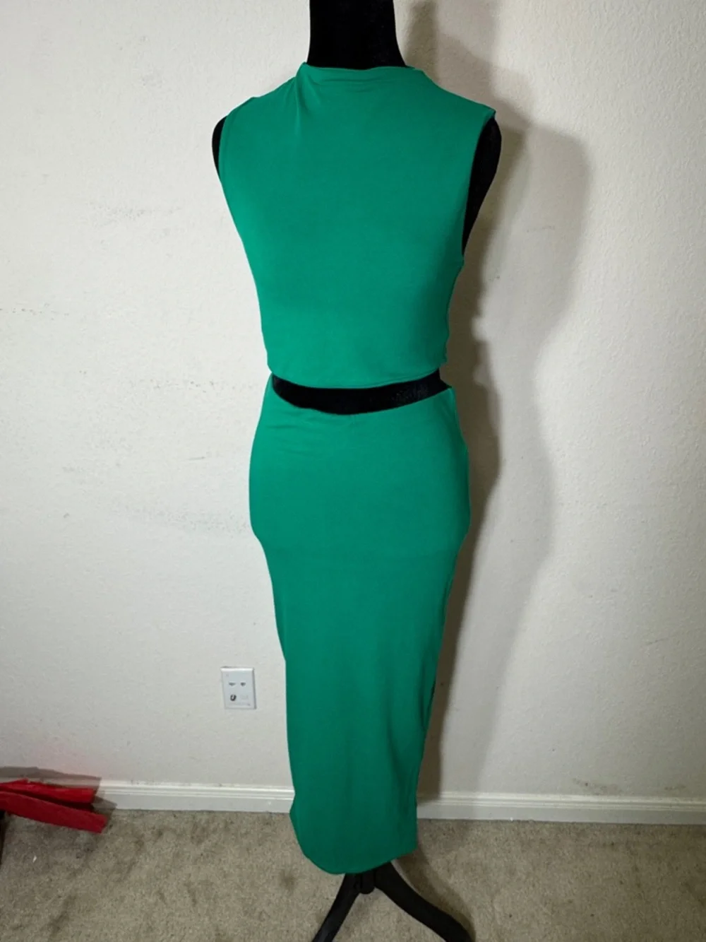 Naked Wardrobe Green 2-Piece Set High Neck Crop & Midi Bodycon Pencil Skirt Sz L - Picture 1 of 7